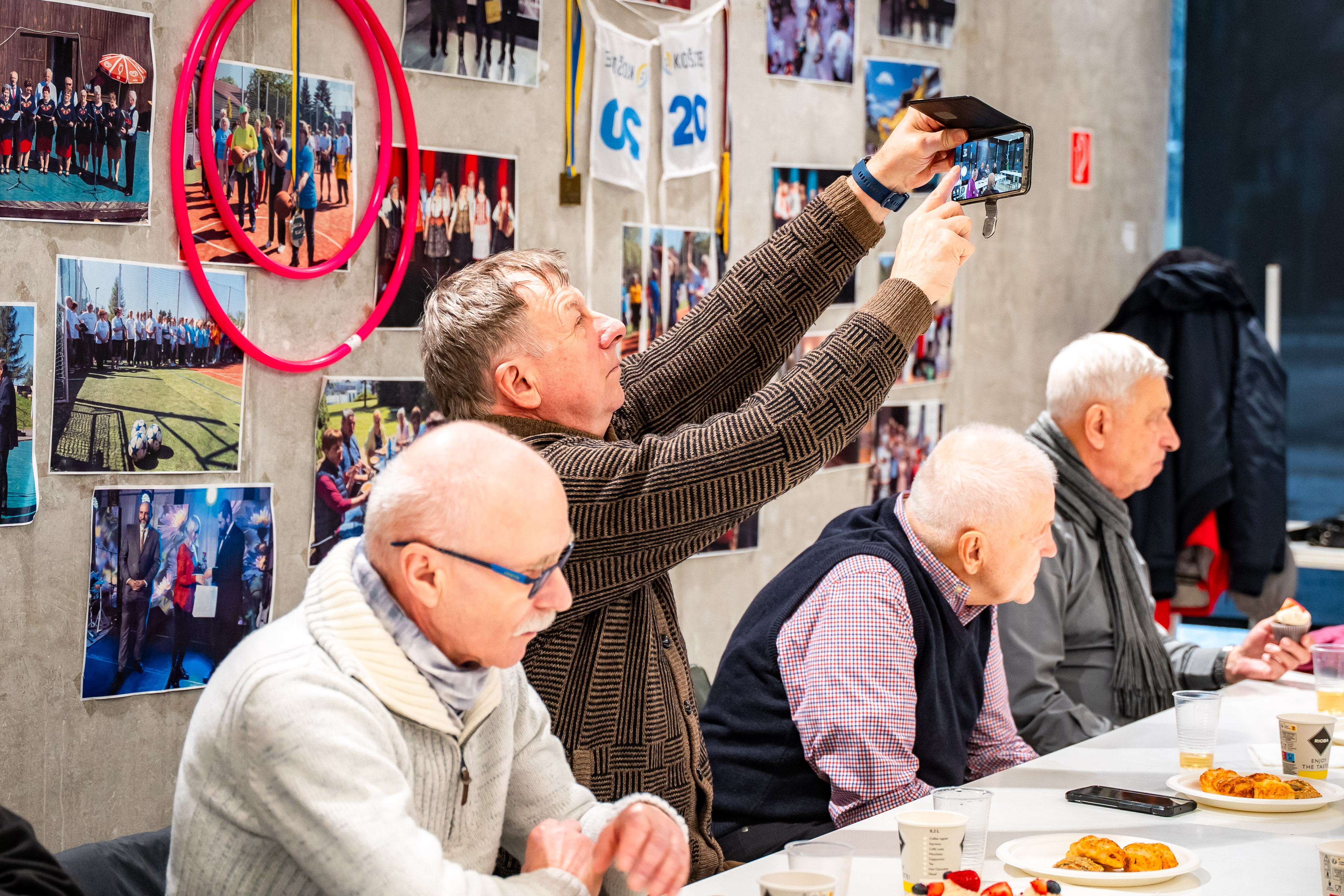 Navsteva seniorskeho klubu vojenskych dochodcov-8